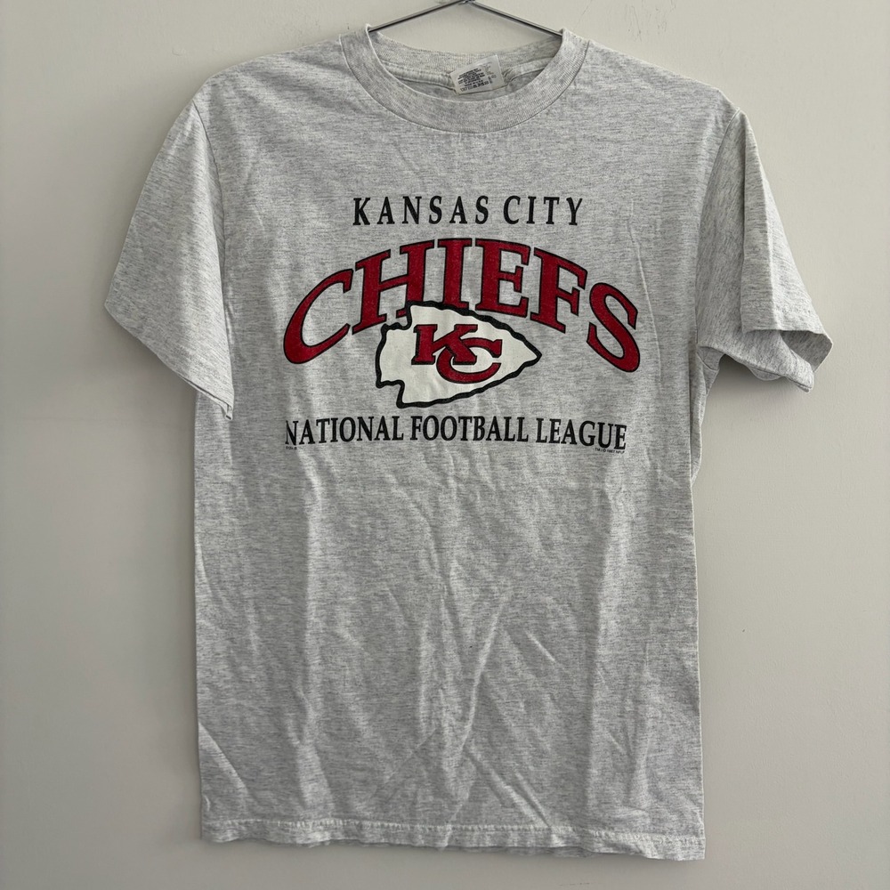 Vintage 1997 Kansas City Chiefs NFL T-Shirt CSA Grey Mens Size 16/18